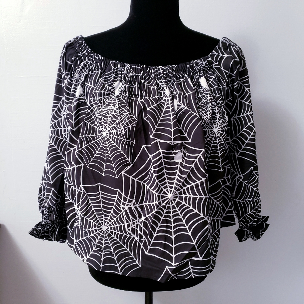Shein Curve black & white spiderweb Halloween crop shirt sz 12 0XL off shoulder